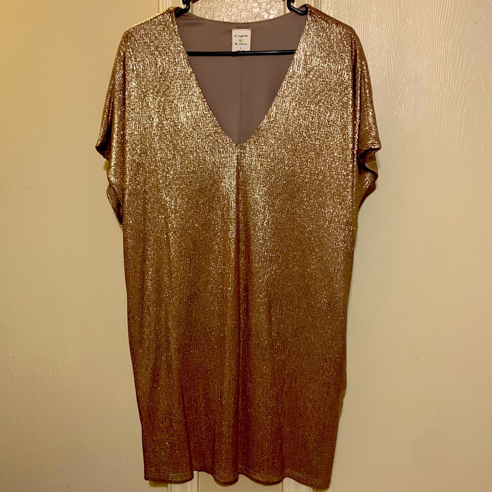 Size small dress it is oversized with pockets